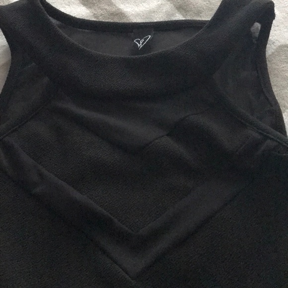 Top - Picture 2 of 5